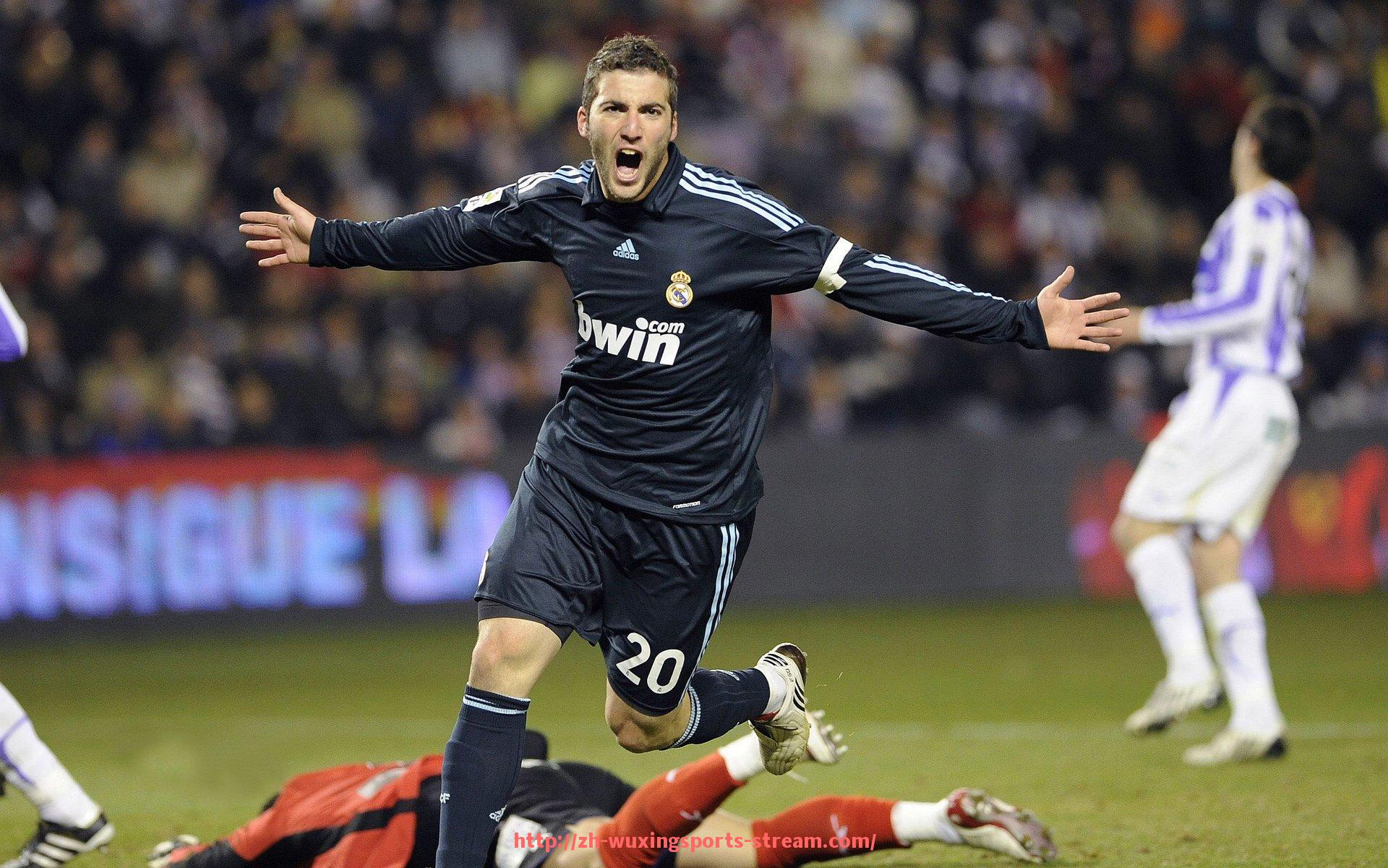 五星体育直播-世俱杯比赛红黄牌分析及裁判判罚趋势探讨